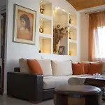 Venia House *